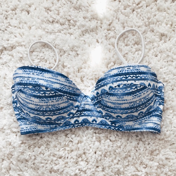 Hollister Other - Hollister strappo back bikini top